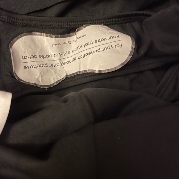 Brand new without tag Lolë Women’s one piece swimsuit - Picture 9 of 10